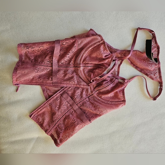 Victoria's secret corset - Picture 4 of 4